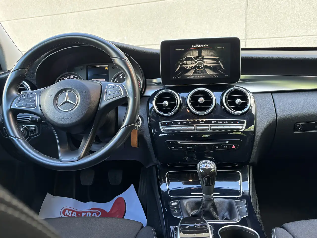 Mercedes-Benz C 180 Berline — photo 17 sur 20