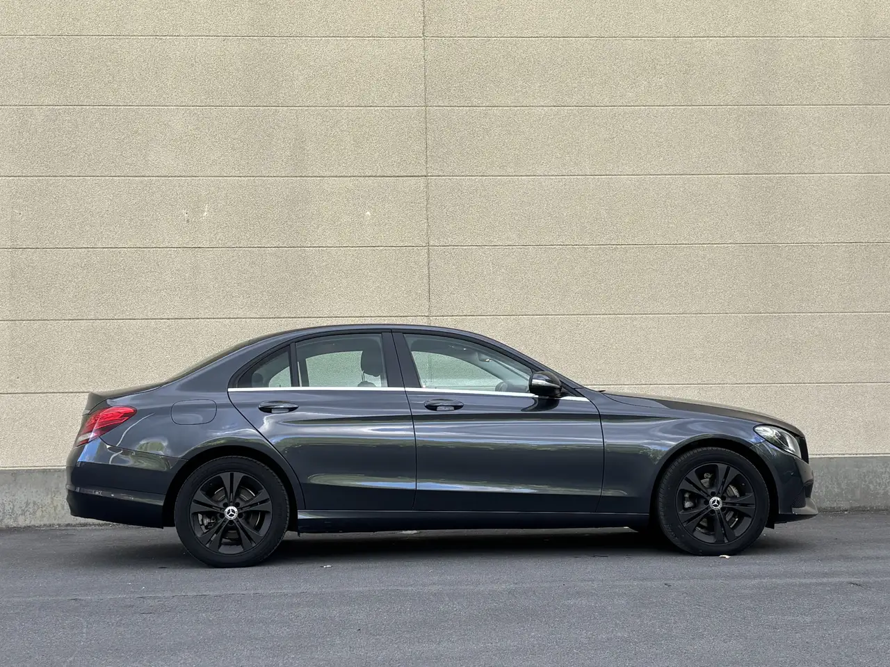 Mercedes-Benz C 180 Berline — photo 19 sur 20