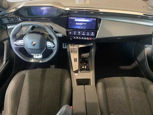 Peugeot 308 SW view 6