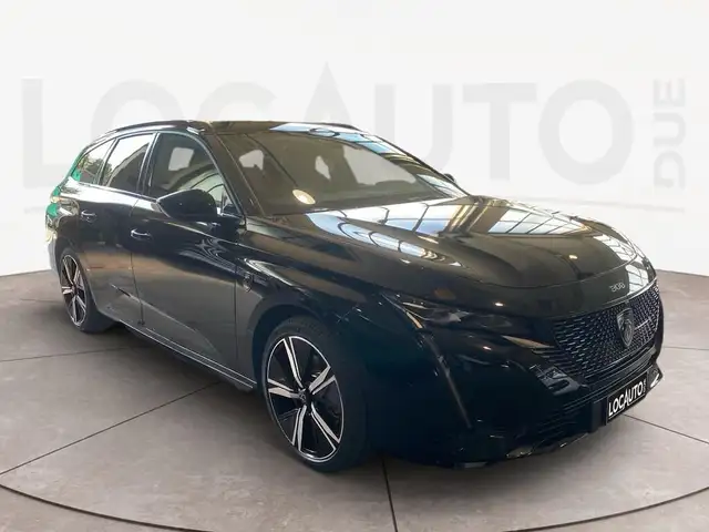 Peugeot 308 SW view 3