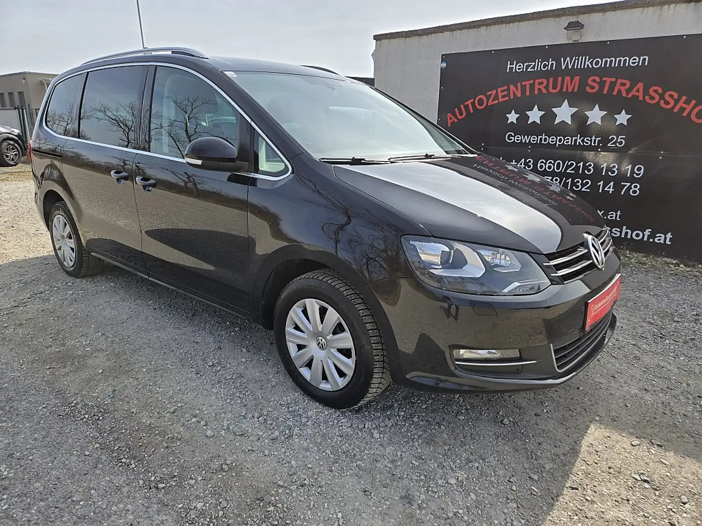 Volkswagen Sharan Highline BMT 2,0 TDI DPF DSG**Eintausch*Finanzi... Schwarz - 1