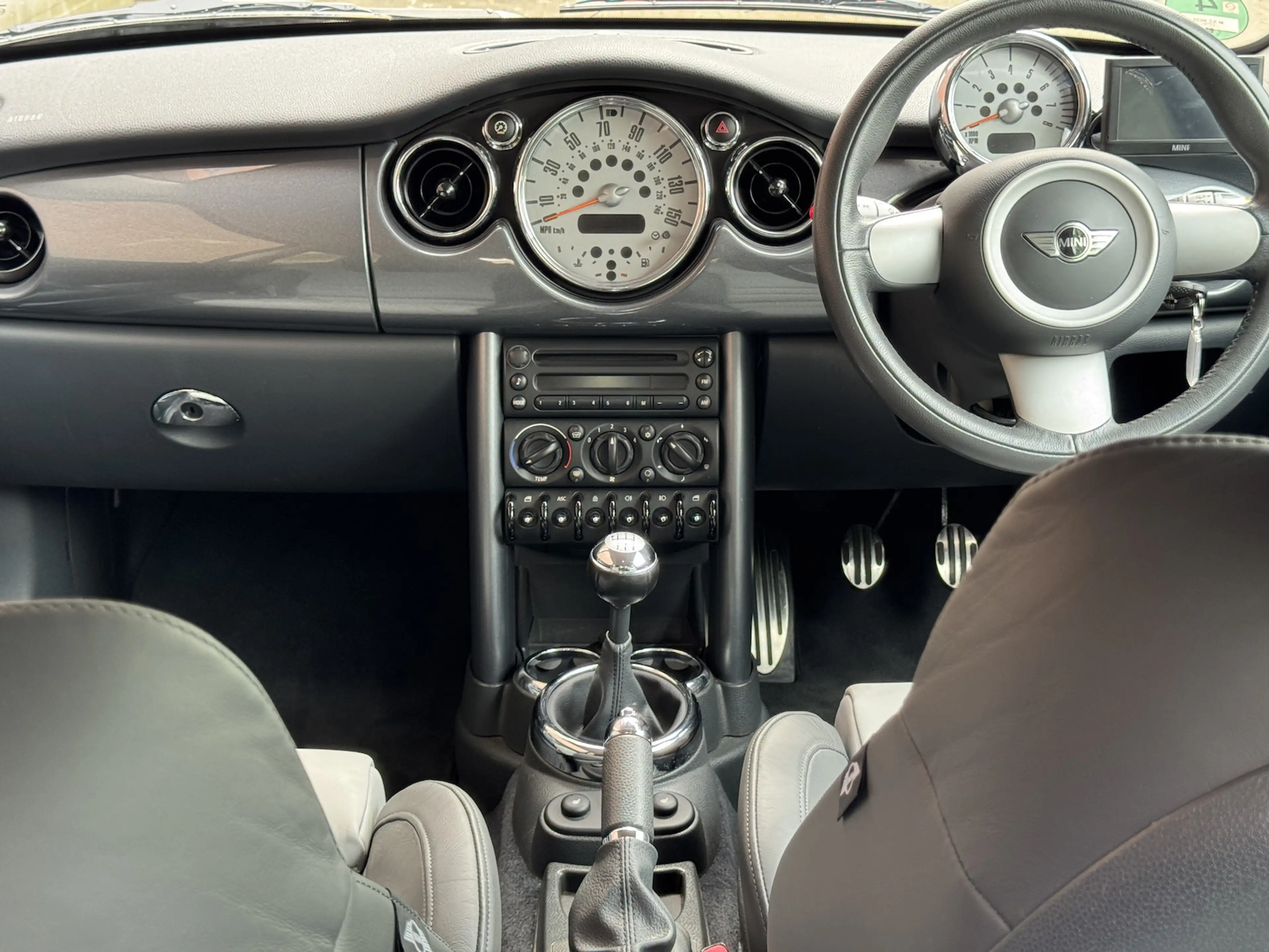 MINI Cooper S R53 BMW CLASSIC-FAHRZEUG RECARO LEDER SPERRDIFFERE — photo 15