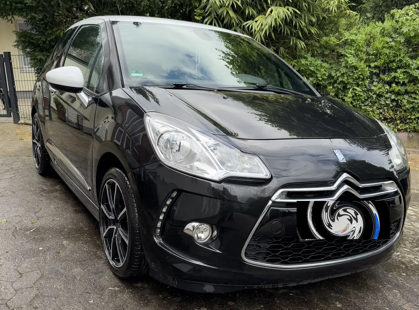 Citroen DS3 DS3 VTi 95 Chic Schwarz - 2