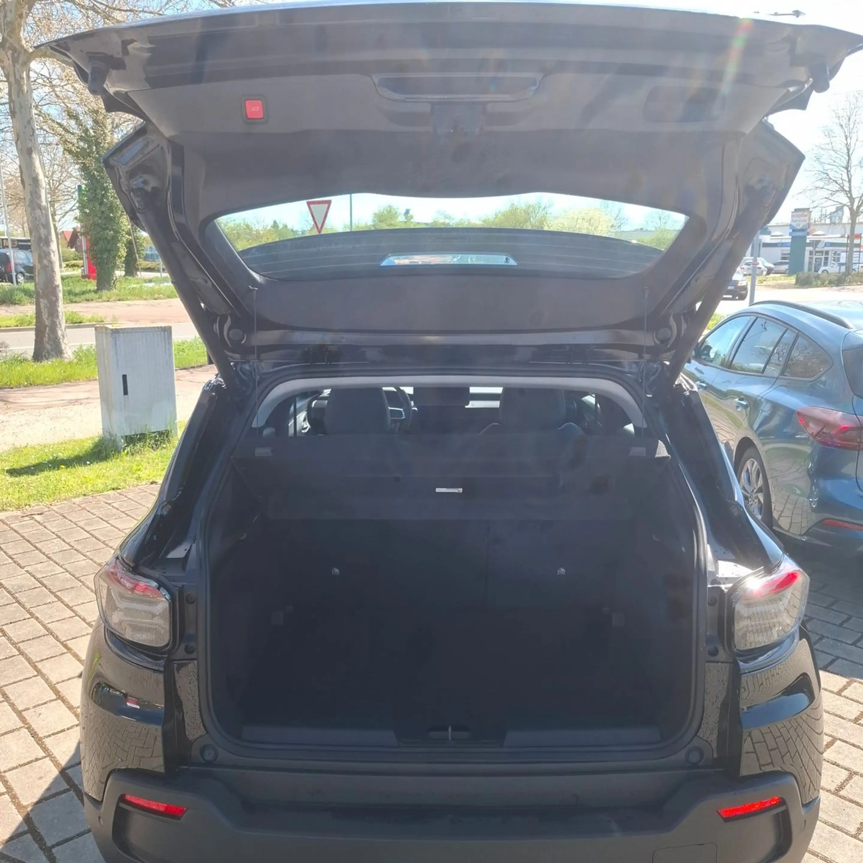 Jeep Avenger Altitude — photo 15