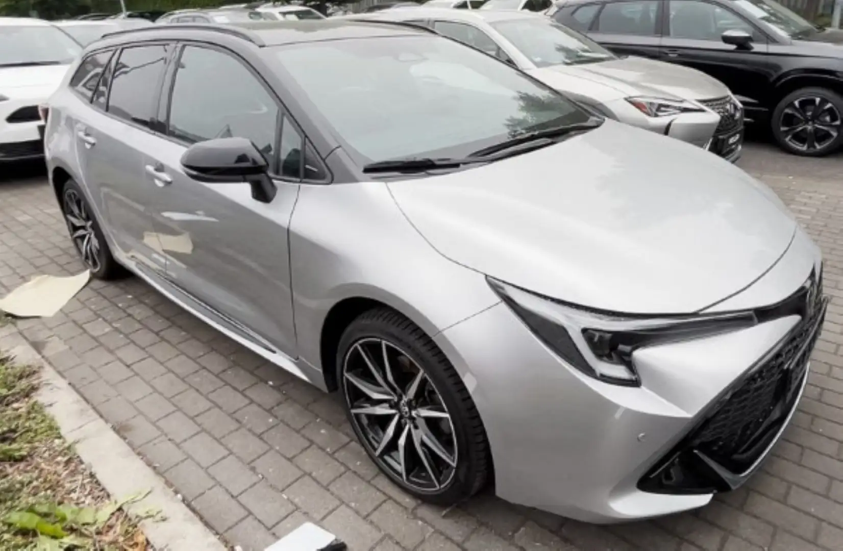 Toyota Corolla 2.0 Hybrid GR Sport - 1
