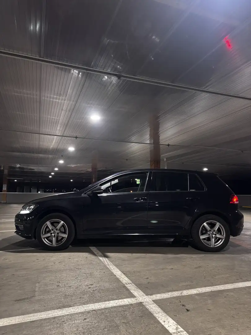 Volkswagen Golf GOLF 7 *TÜV NEU* 1,6 TDI SCR DSG ACC SHZ Schwarz - 2