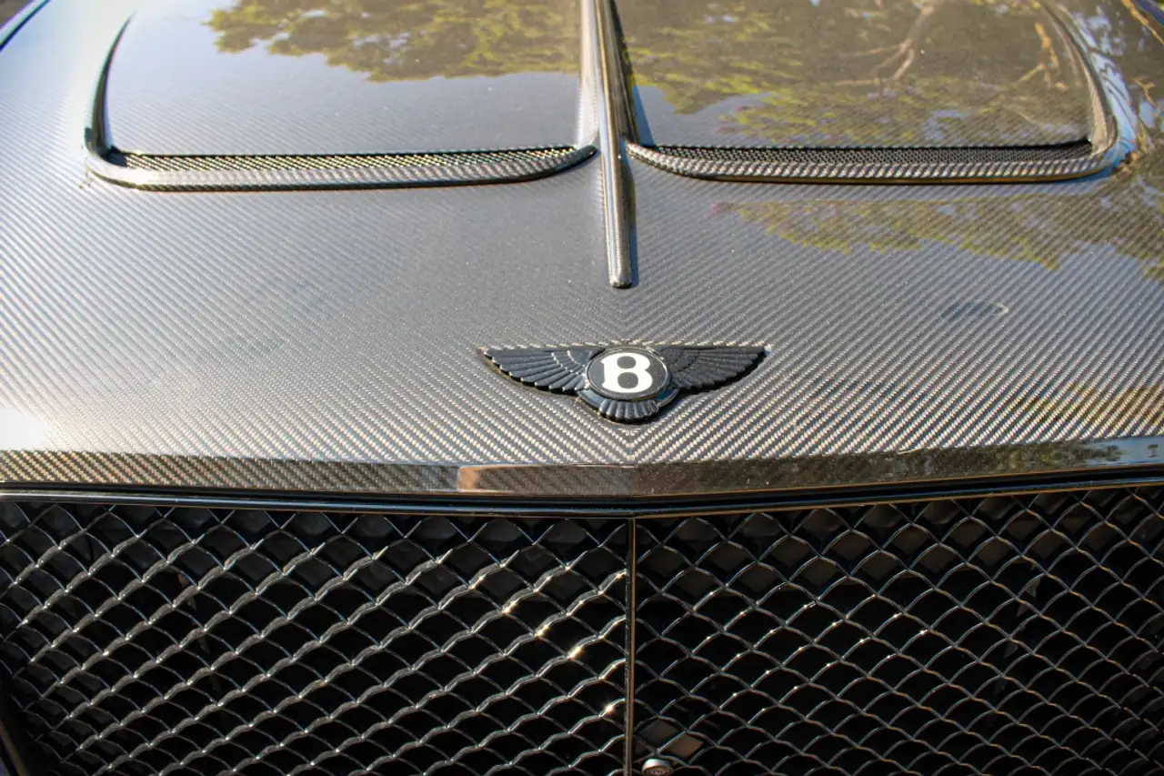 Bentley Bentayga 2021 — фото 12