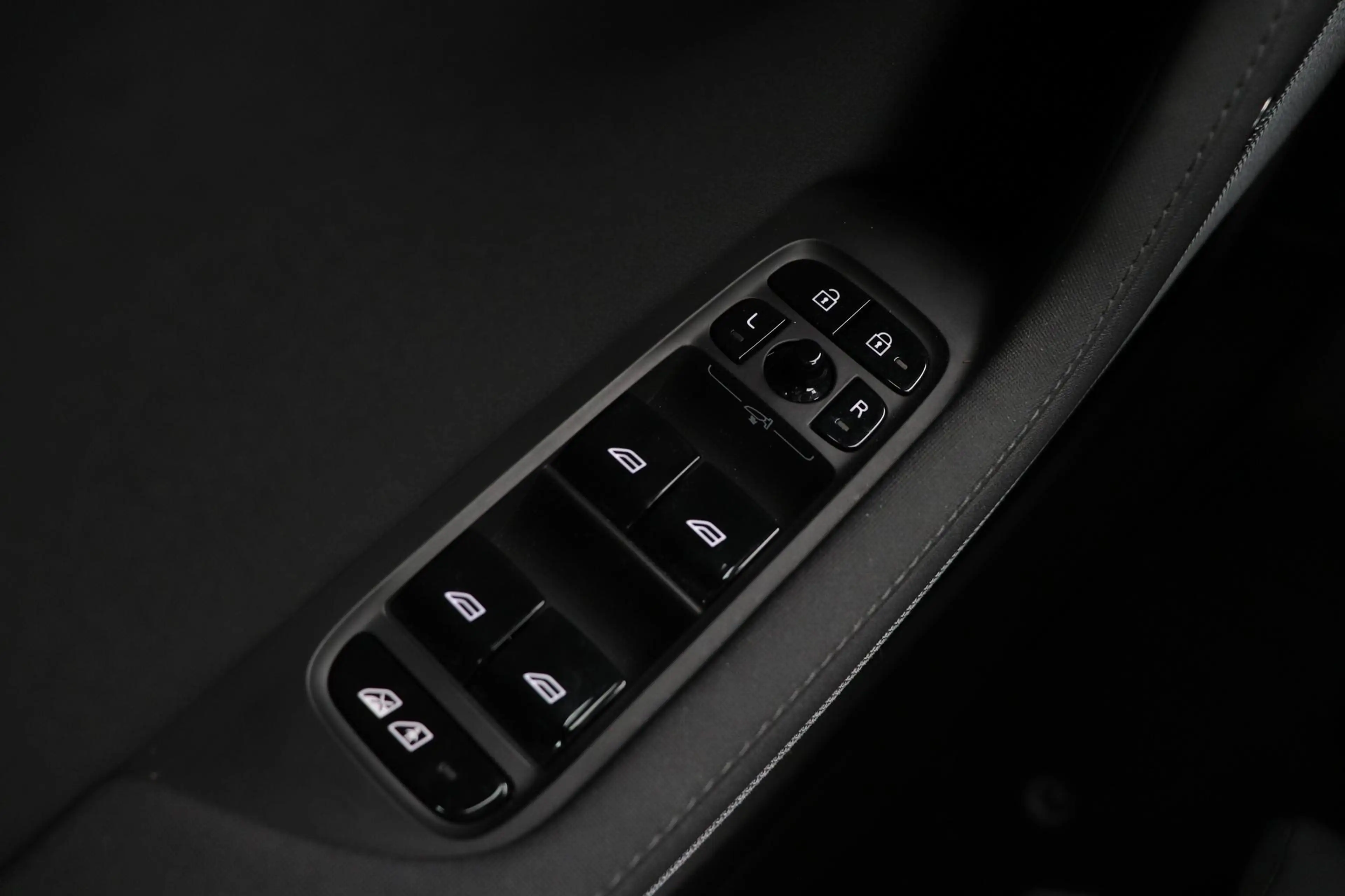 Polestar 2 Long Range Single Motor 78 kWh | Plus | Pilot | Pa — photo 45