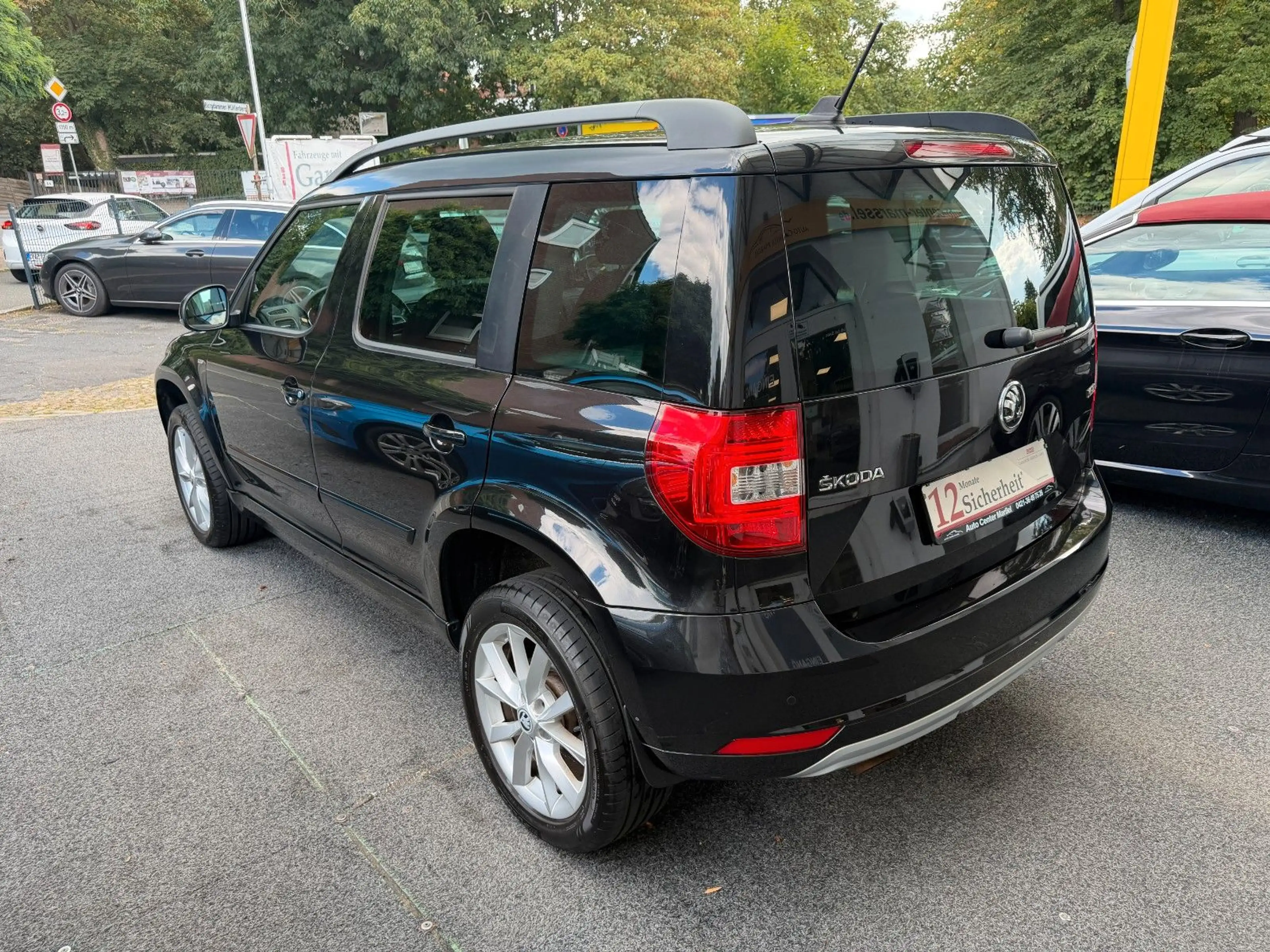 Skoda Yeti Joy NAVI/TEMPOMAT/BIXENON/SHZ/PDC — photo 6