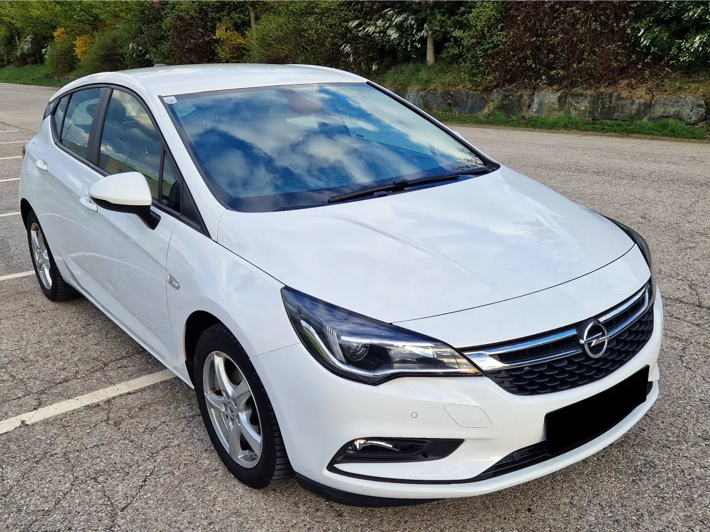 Opel Astra Astra 1,0 Turbo Ecotec Dir. Inj. Öst.Edition Easytr. St./St. Österreich Edition Weiß - 2