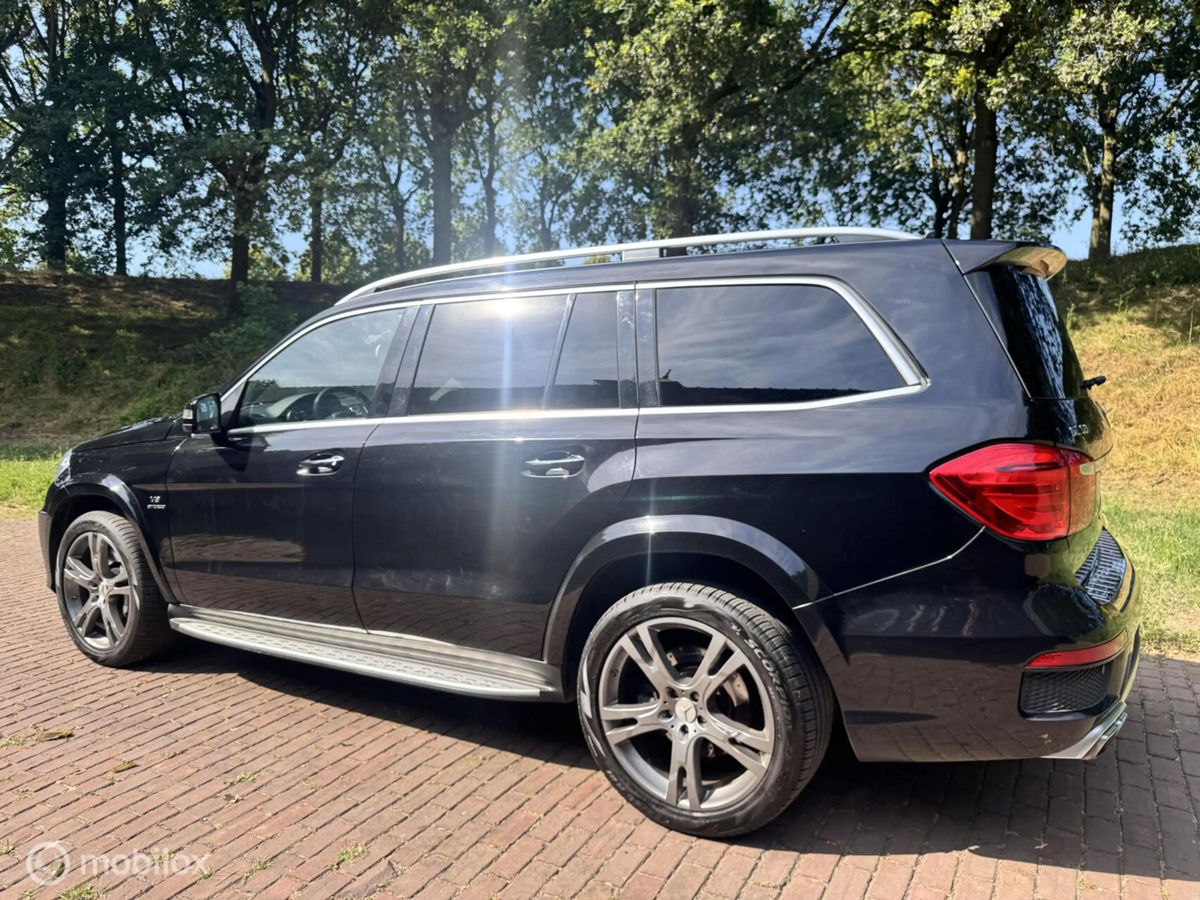 Mercedes-Benz GL 63 AMG — photo 4