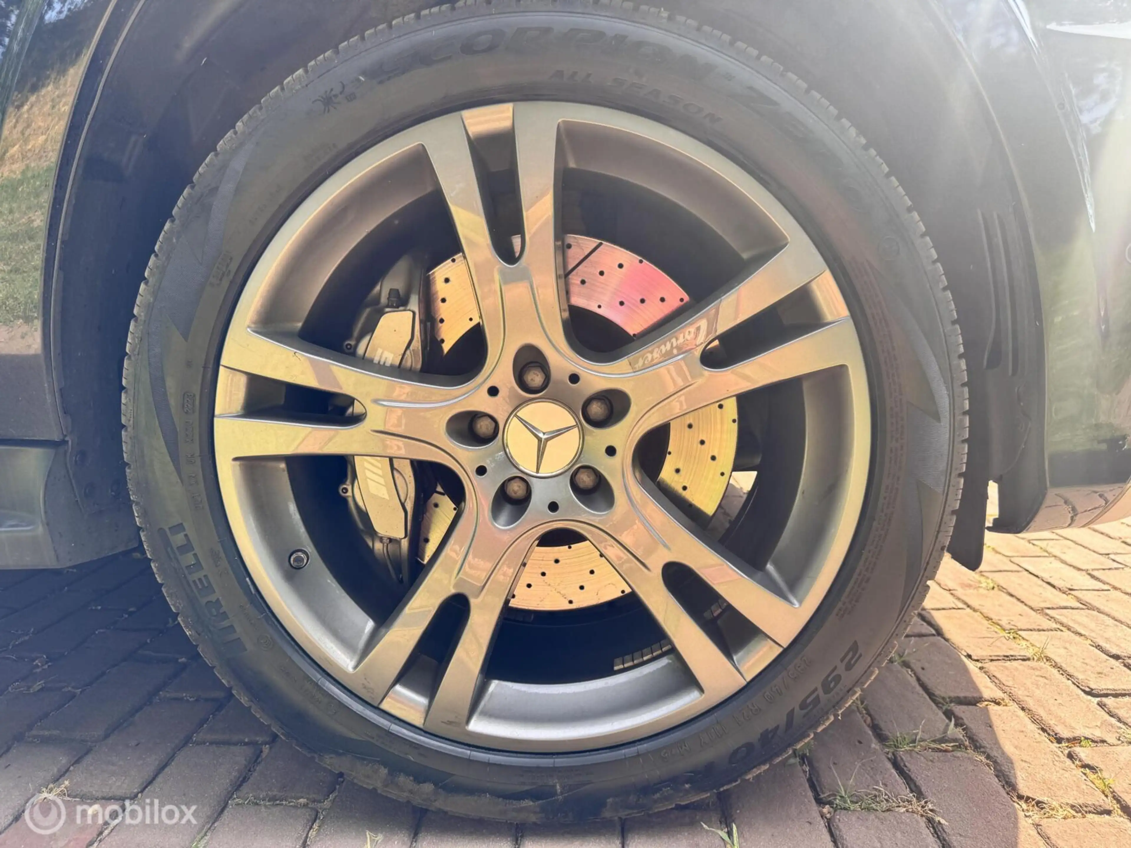 Mercedes-Benz GL 63 AMG — photo 6