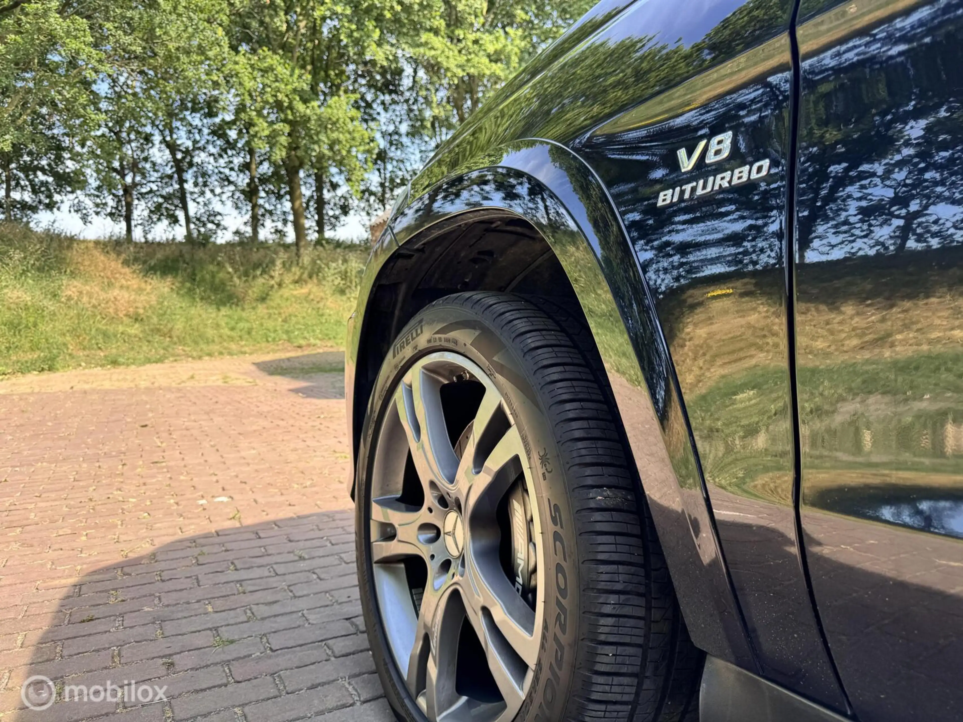 Mercedes-Benz GL 63 AMG — photo 10