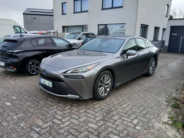Toyota Mirai in zeer goede staat als nieuw, prijs BTW incl.