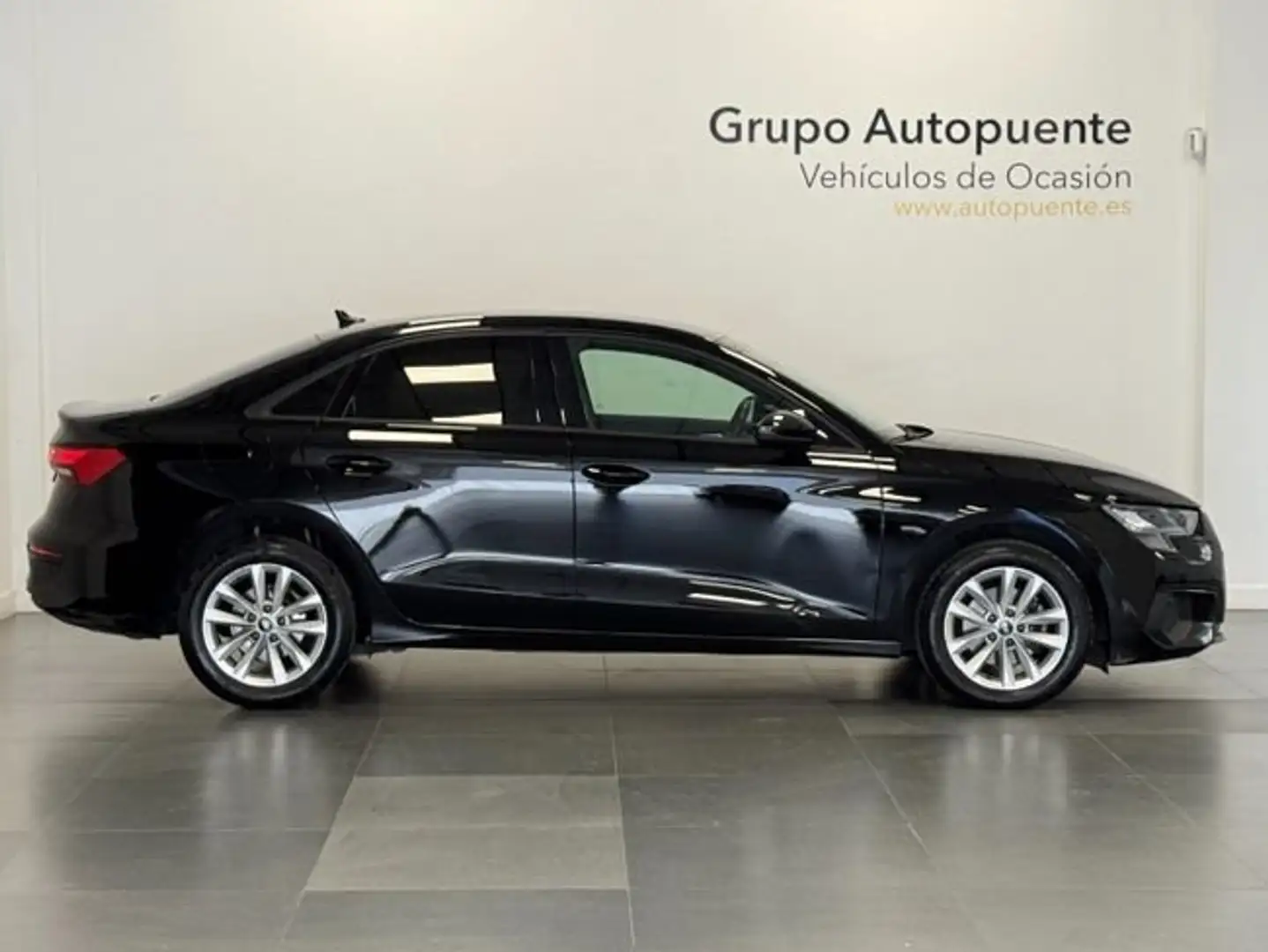 Audi A3 30TDI 116CV Negro - 2