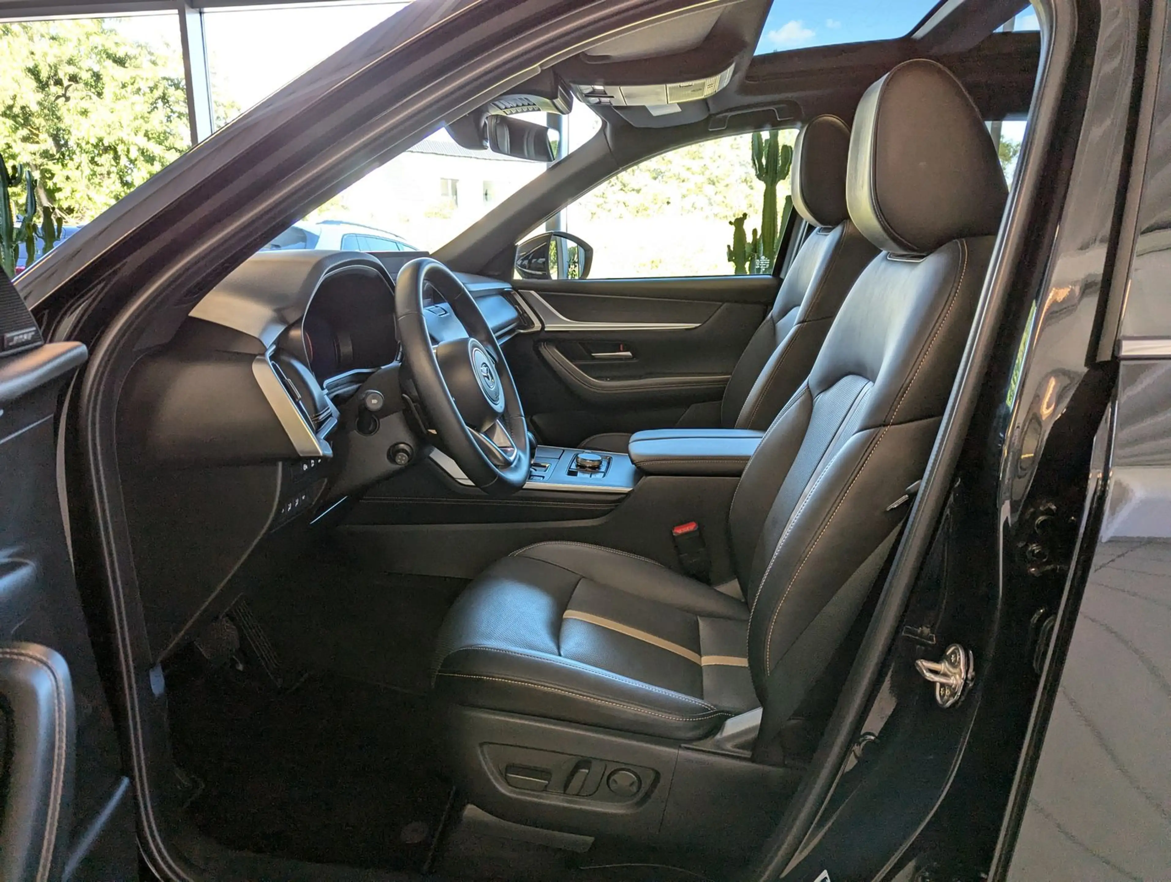 Mazda CX-80 2.5SKYACTIV PHEV 327 HOMURA+ 7-Sitze Pano — photo 14