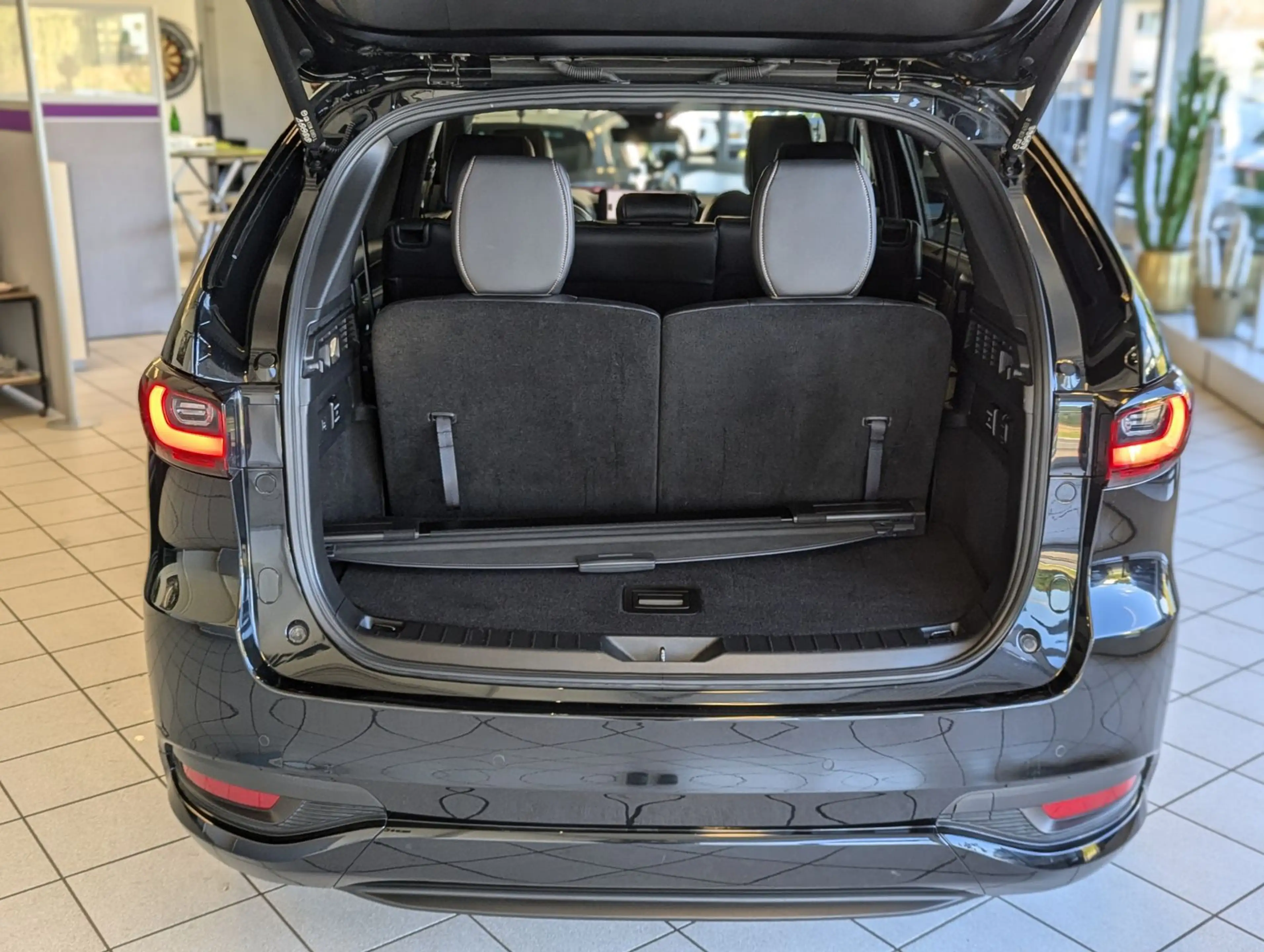 Mazda CX-80 2.5SKYACTIV PHEV 327 HOMURA+ 7-Sitze Pano — photo 22