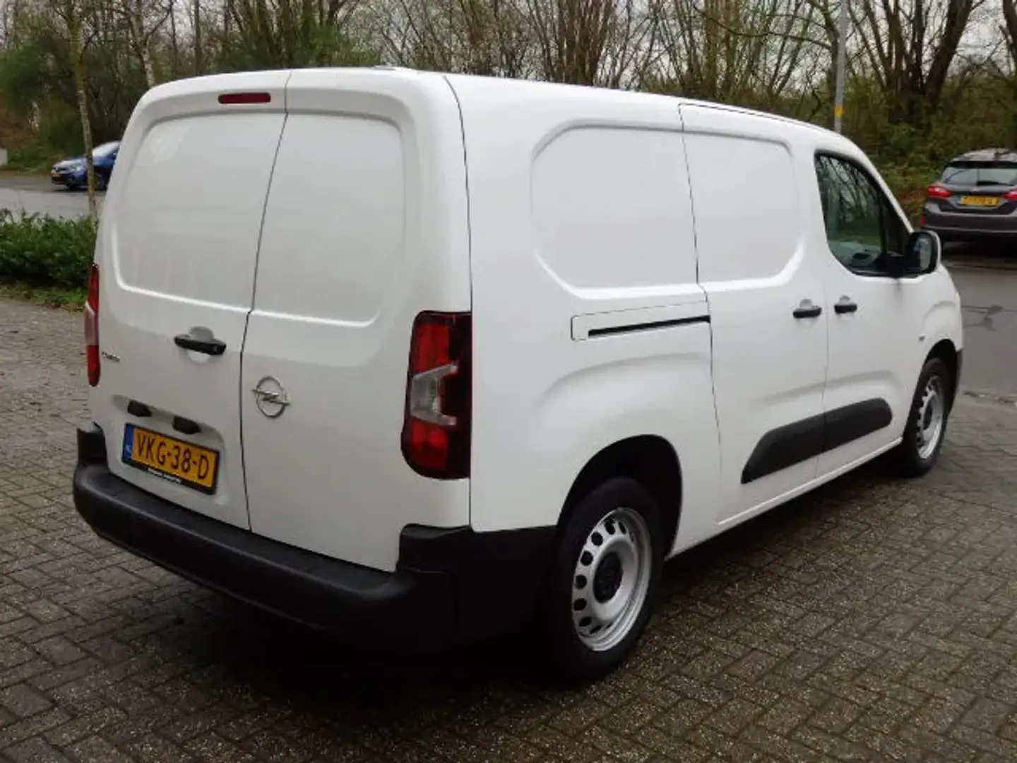 Opel Combo 1.5 D 75 KW L2H1 AIRCO NAVI PDC CRUISE EURO 6 Wit - 2