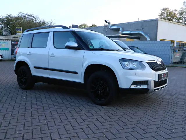 Skoda Yeti Skoda Yeti Style Outdoor 4x4 * DSG Automatik * Xenon