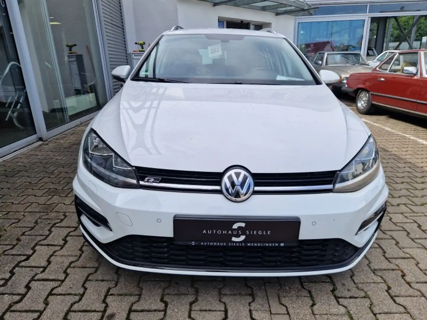 Volkswagen Golf VII Variant 2.0 TDI Comfortline DSG R-Line Navi Ka Weiß - 2