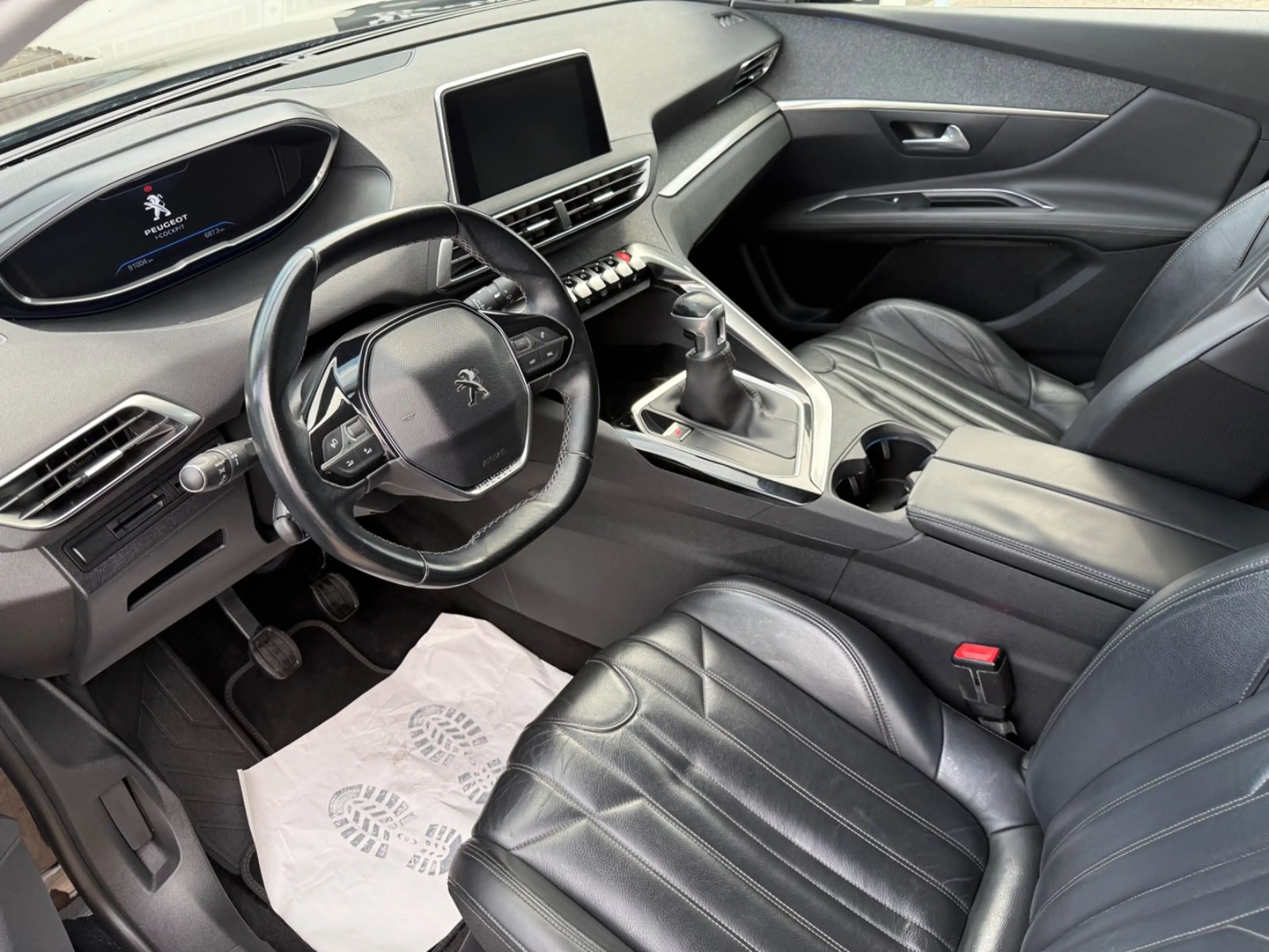 Peugeot 3008 Allure+KAMERA+LEDER+SITZHEIZUNG+BC+MFL+TEMP — photo 12