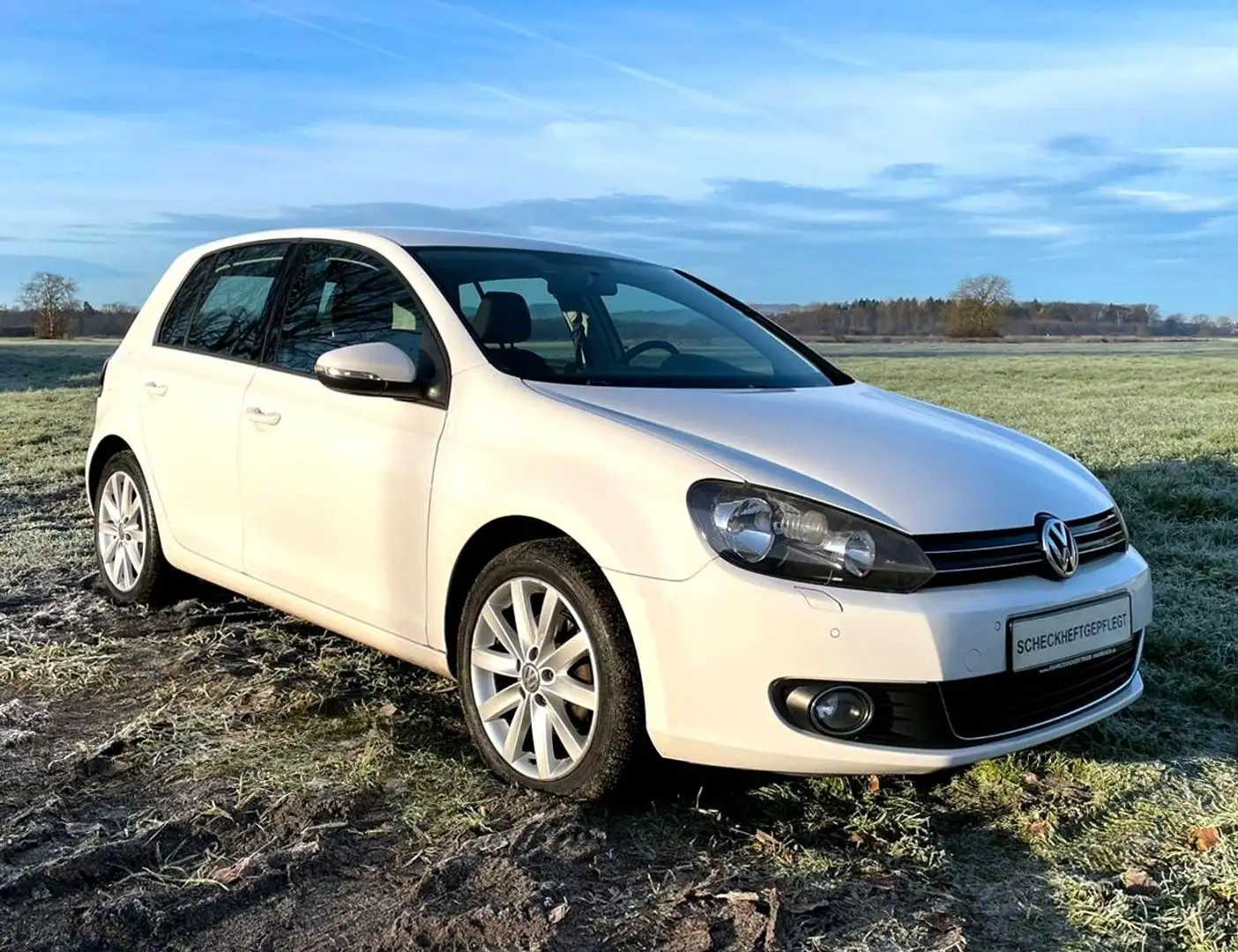 Volkswagen Golf VI Highline / SCHECKHEFT / AHK / ALCANTARA Weiß - 2