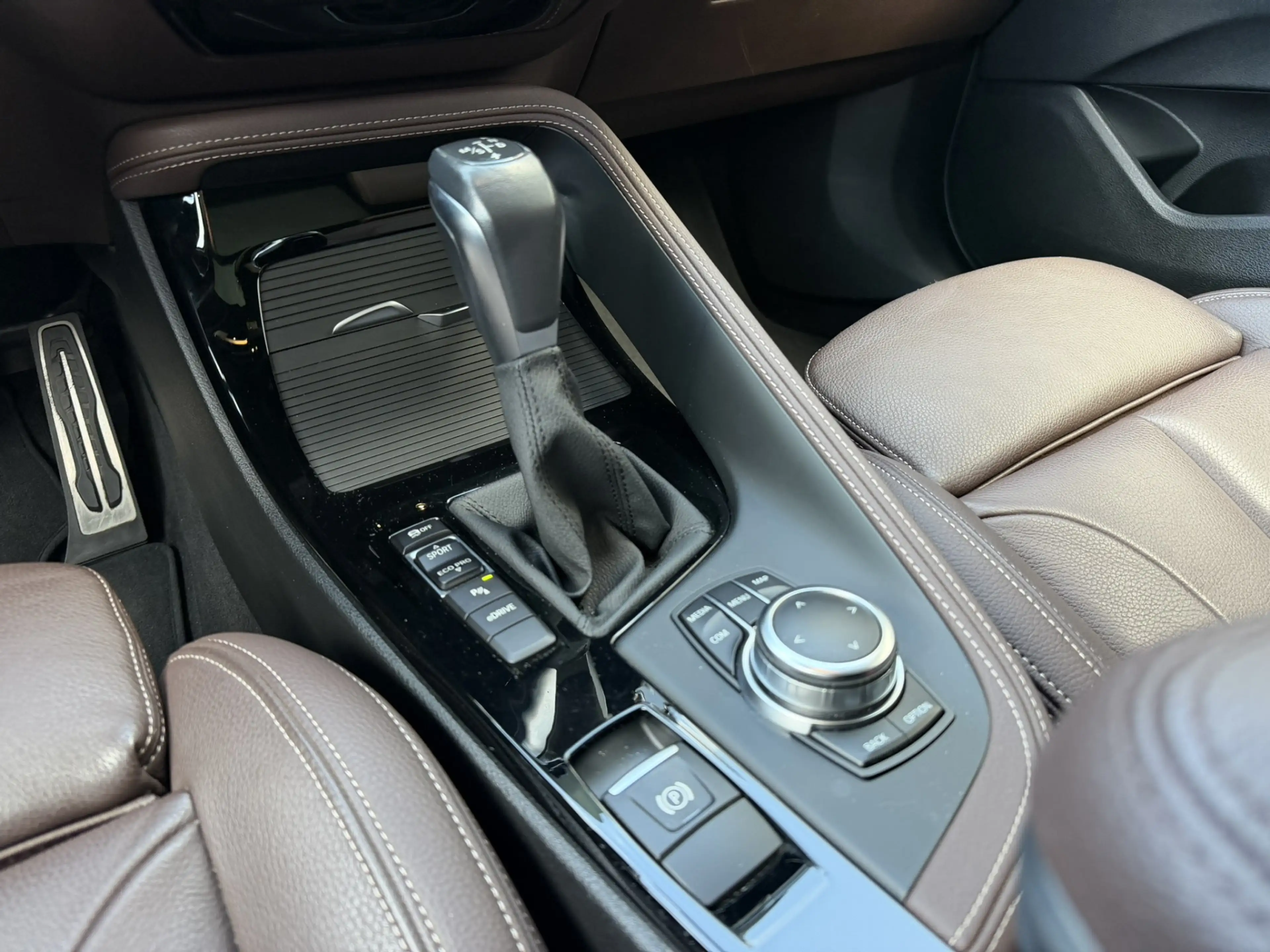 BMW X2 xDrive25e High Executive M Sport Pano HUD Leder Na — photo 17