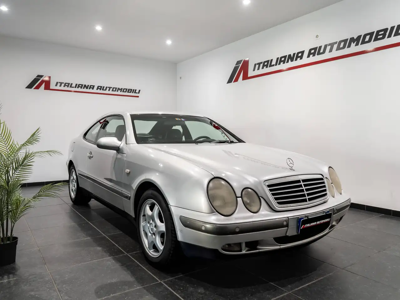 Mercedes-Benz CLK 200