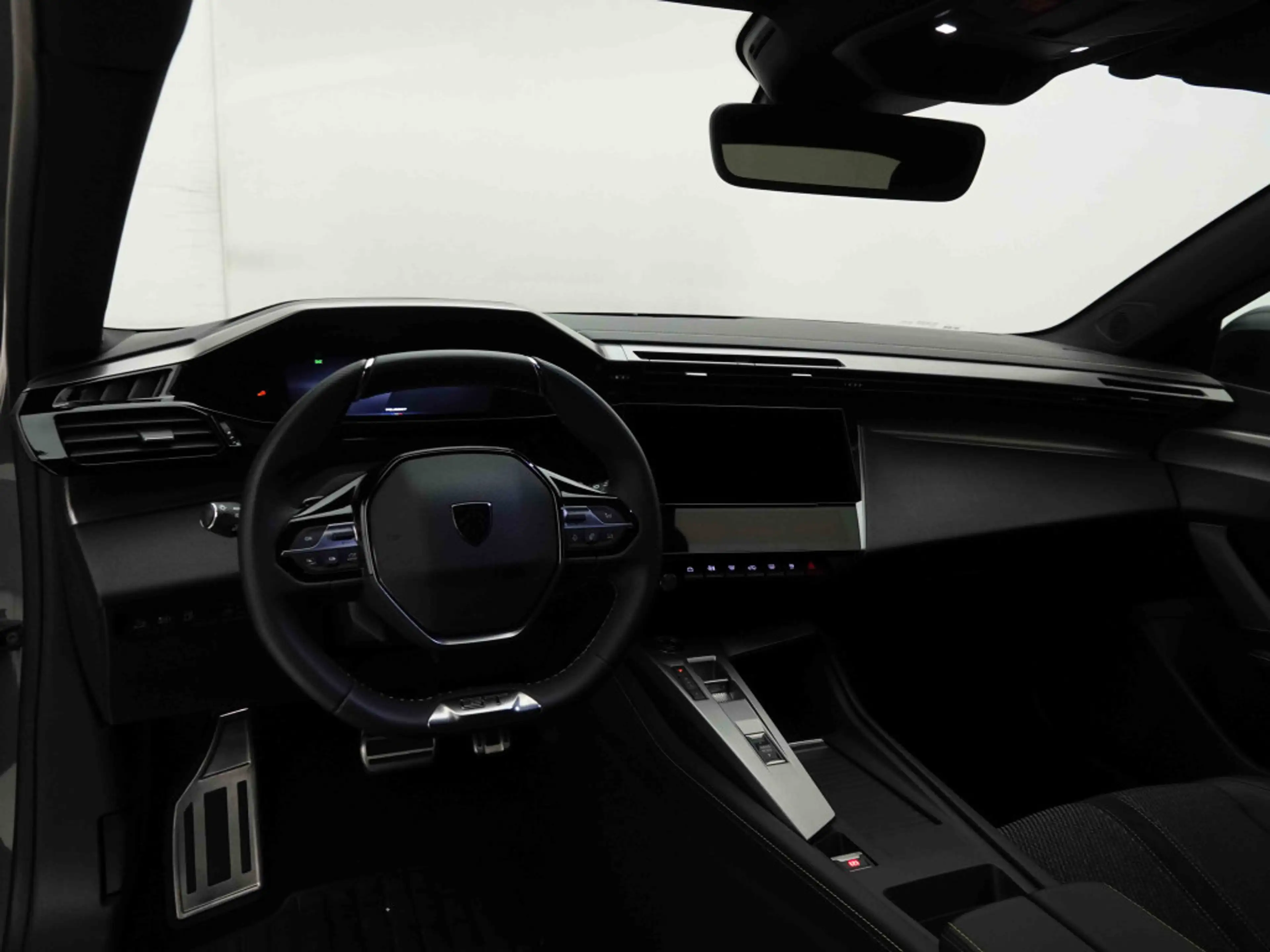 Peugeot 408 PHEV 225 | EV Range 60km | GT | GPS | LED | Keyless | Camera — photo 9