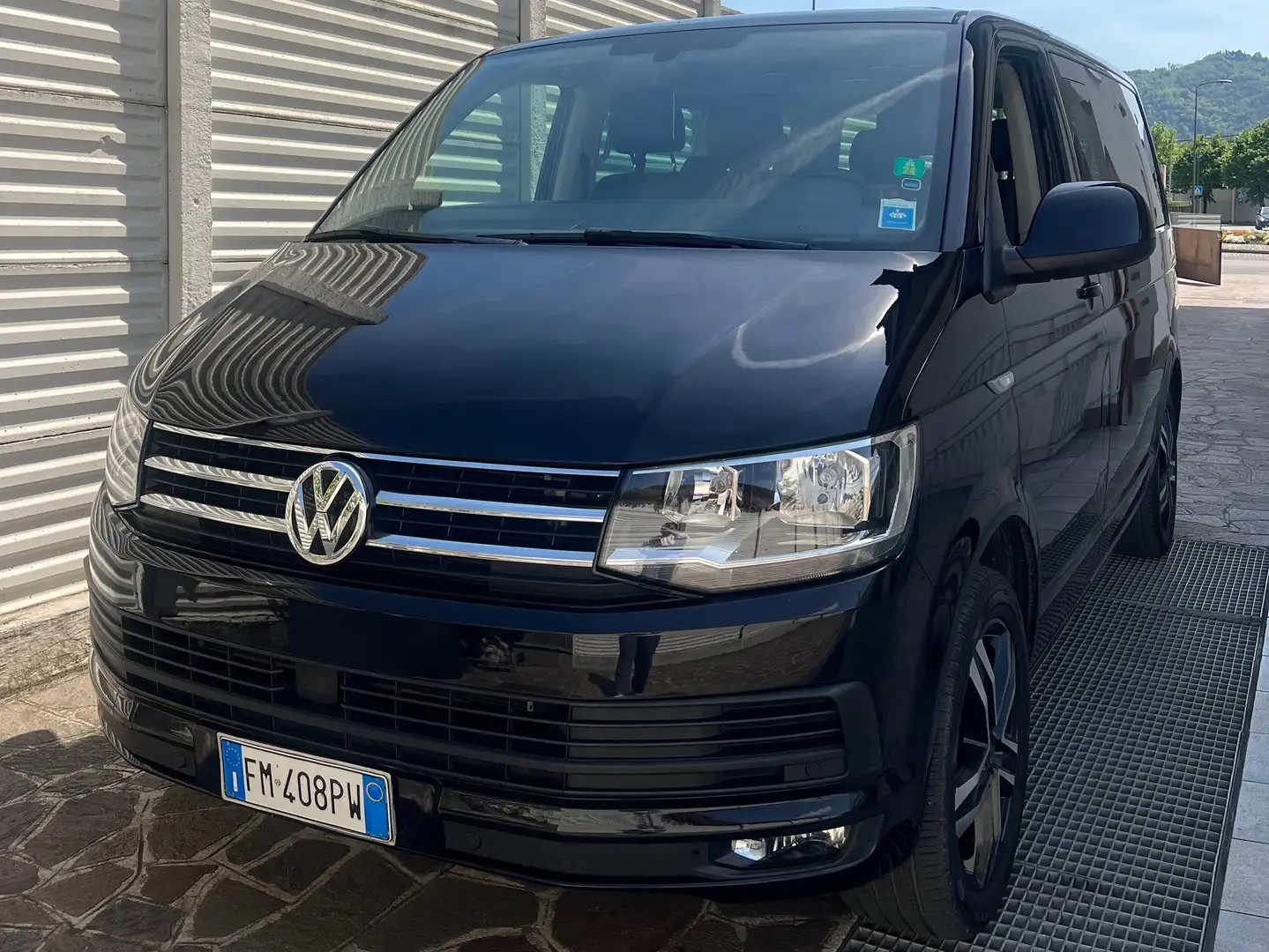 Volkswagen Crafter Volkswagen Caravelle (non crafter) - 1