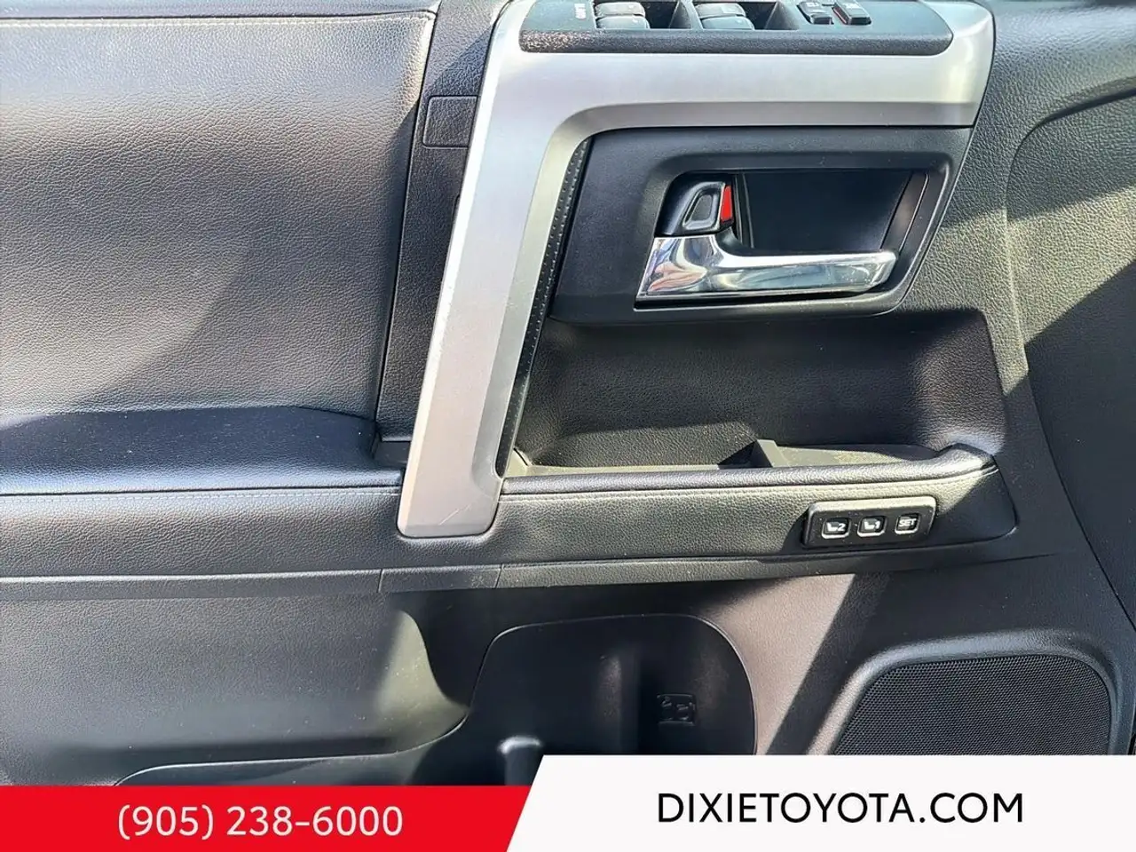 Toyota 4-Runner снимка Toyota 4-Runner