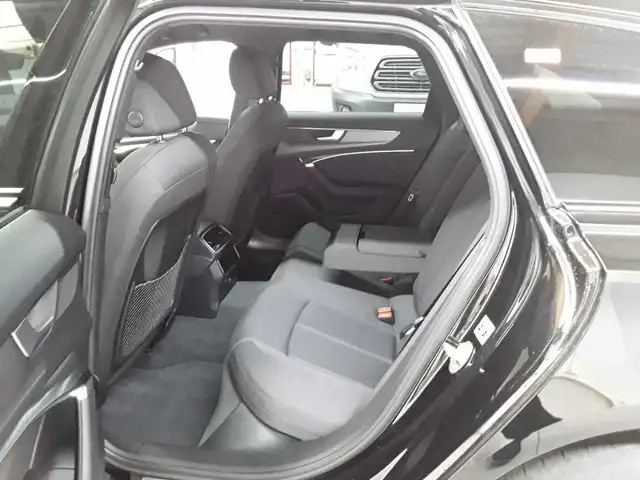 Audi A6 view 13