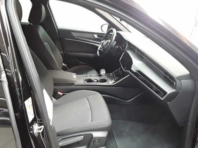 Audi A6 view 8