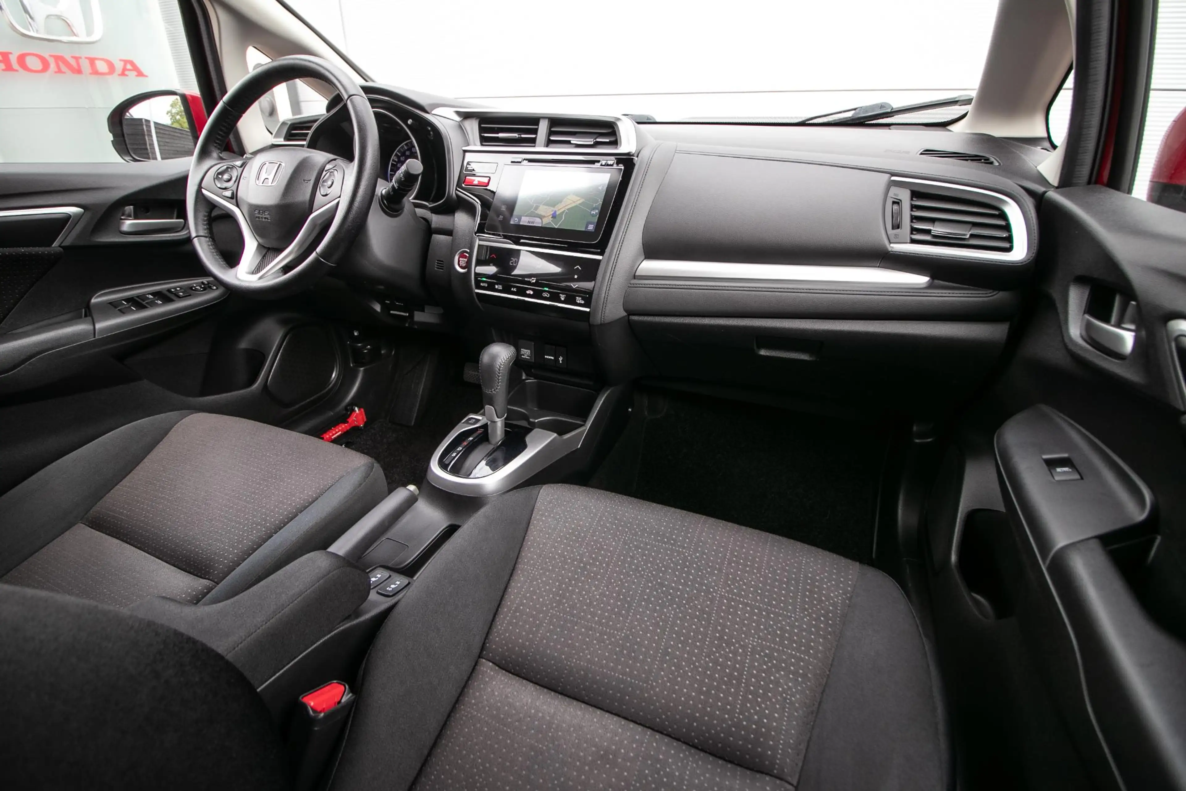 Honda Jazz 1.3 i-VTEC Elegance Automaat | Trekhaak — photo 3