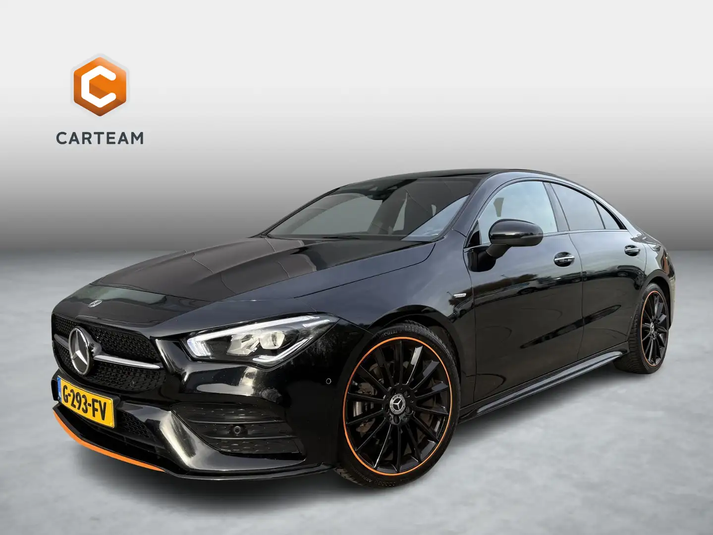 Mercedes-Benz CLA 180 Premium Orange Art Premium Plus | AMG EDITION 1 Noir - 1
