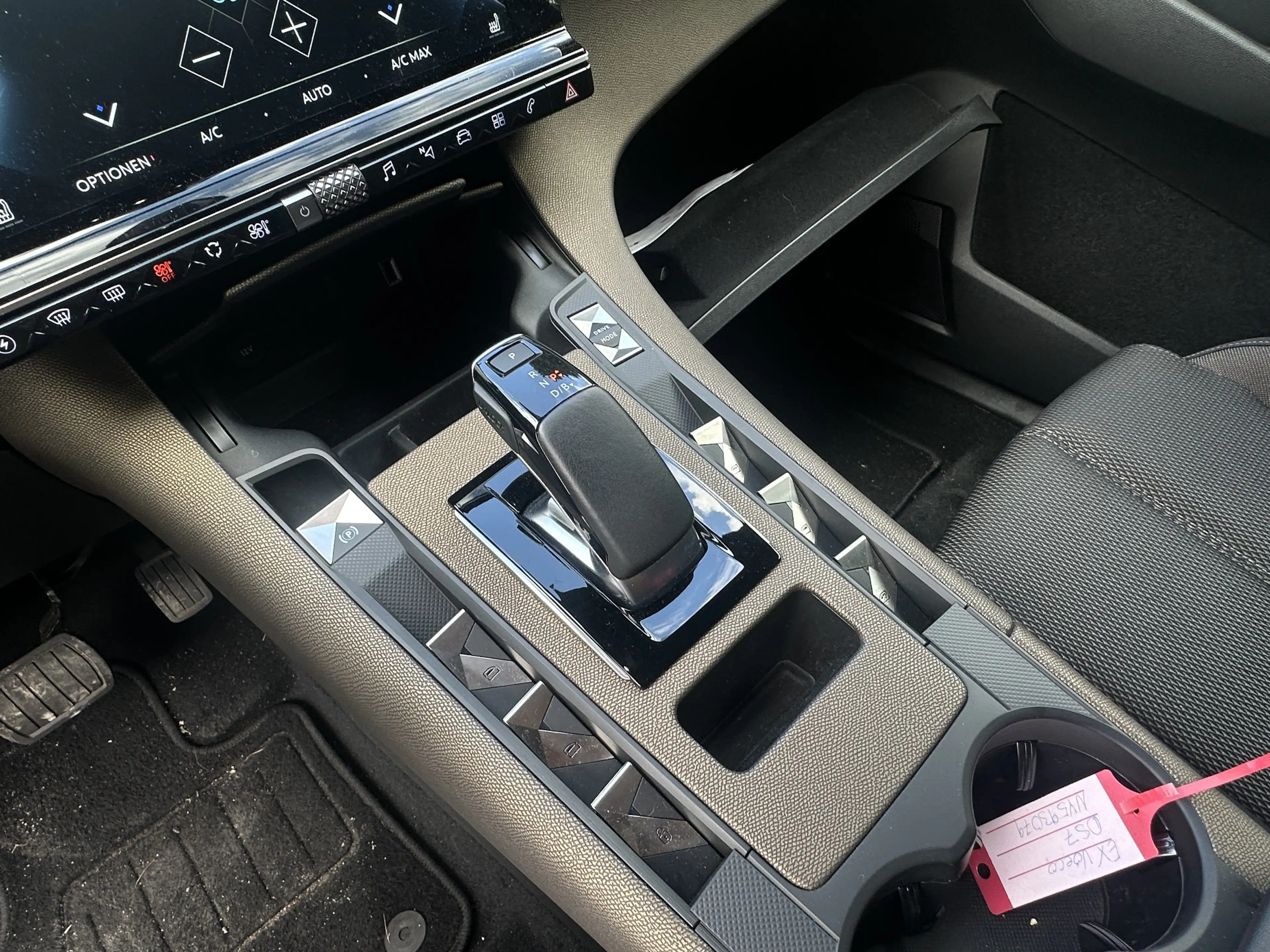DS Automobiles DS 7 Crossback AHK*ST-heiz*Tempo*SHZ*CarPlay*1.H — photo 11
