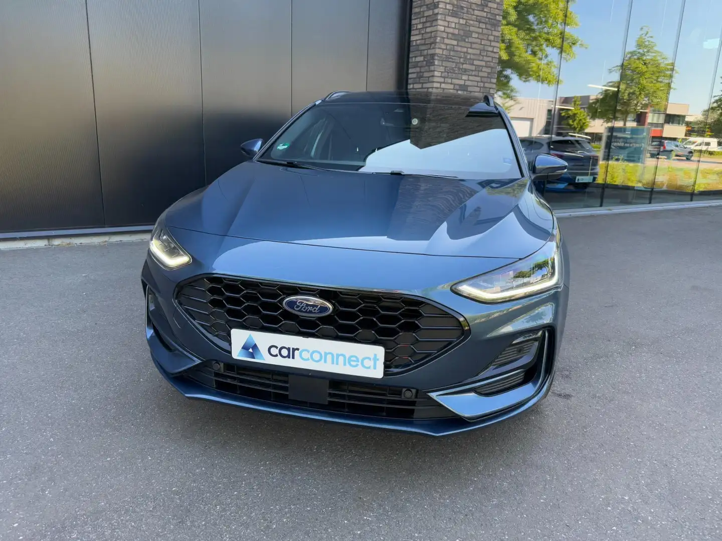 Ford Focus Wagon 1.0 Eco 155pk AUT Hybrid ST Line X Panorama, Bleu - 2