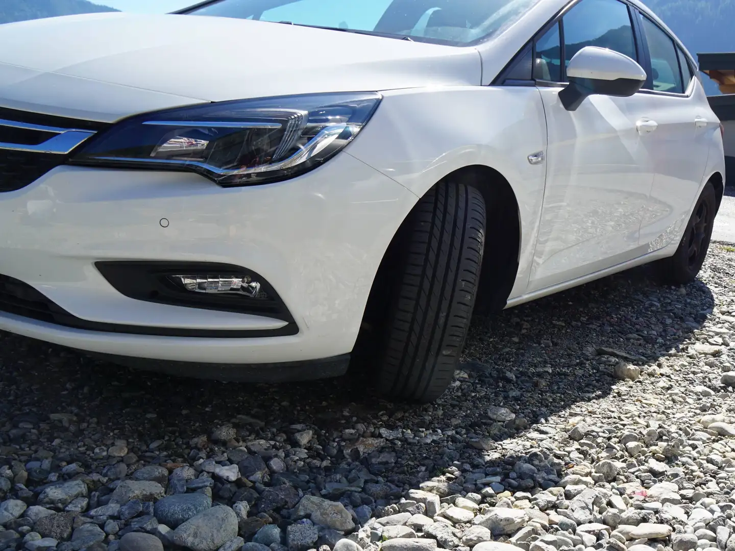 Opel Astra Astra 1,6 CDTI Ecotec Schnee Weiß Start/Stop System Schnee Weiß Weiß - 1