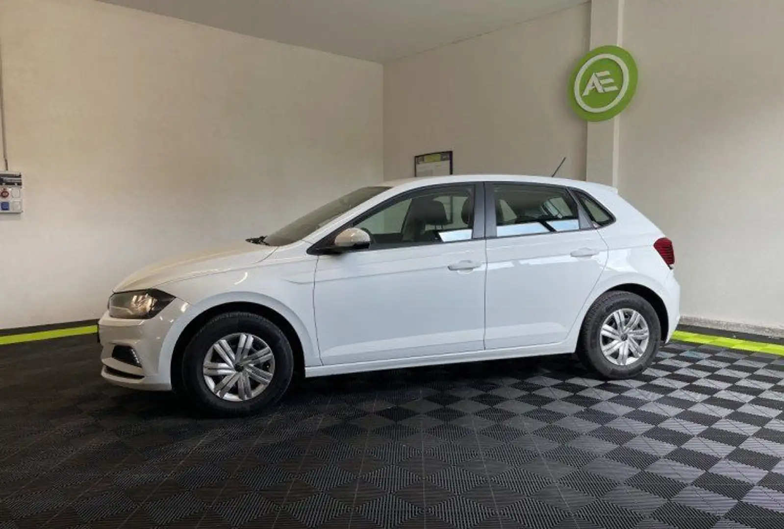 Volkswagen Polo VI 1.0 80ch / 1ère main / Suivi entretien complet Wit - 2