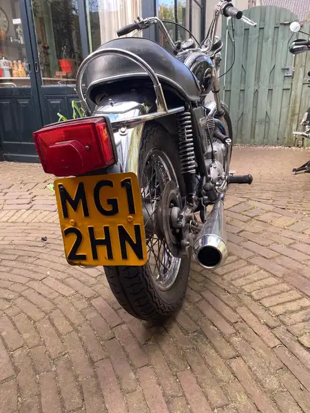 Triumph Bonneville - foto 8