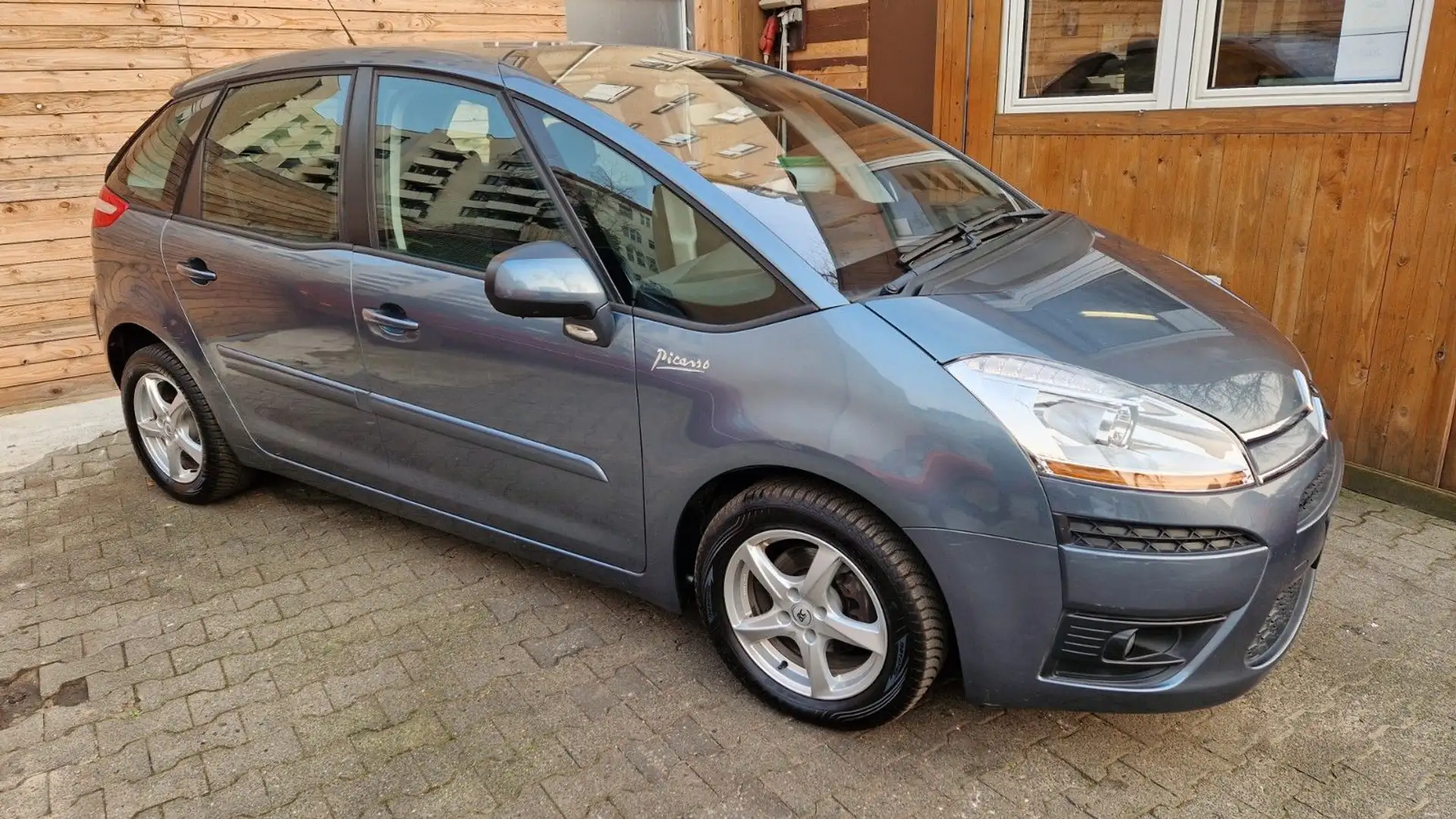 Citroen C4 Picasso 1.8 16V, PDC, Isofix, Nichtraucher Серый - 2