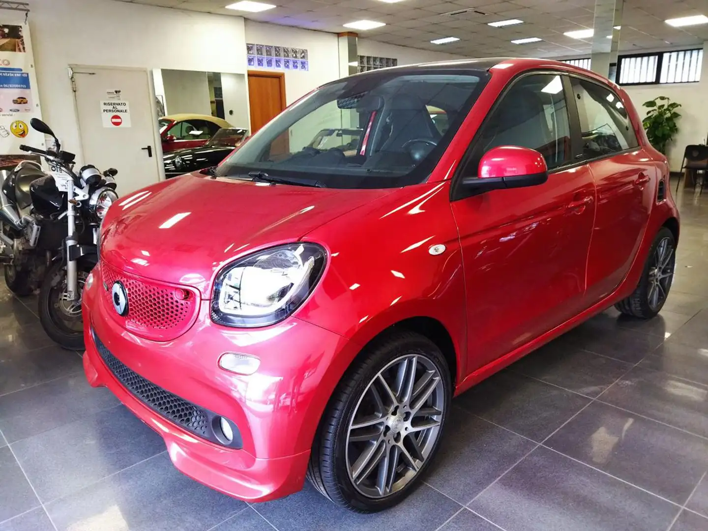 smart brabus 09cc BRABUS 109cv NAVI BLUETOOTH SENS PARK CERCHI Rojo - 1