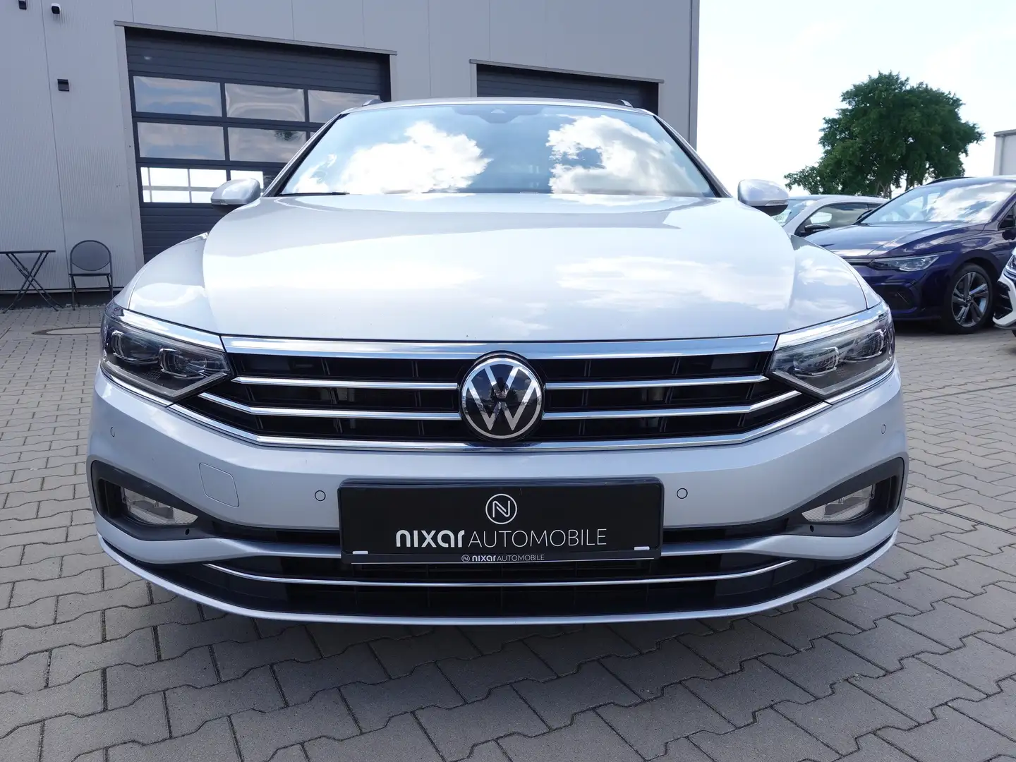 Volkswagen Passat Variant Passat 2,0 TDI Variant Business DSG/AHK Silber - 2