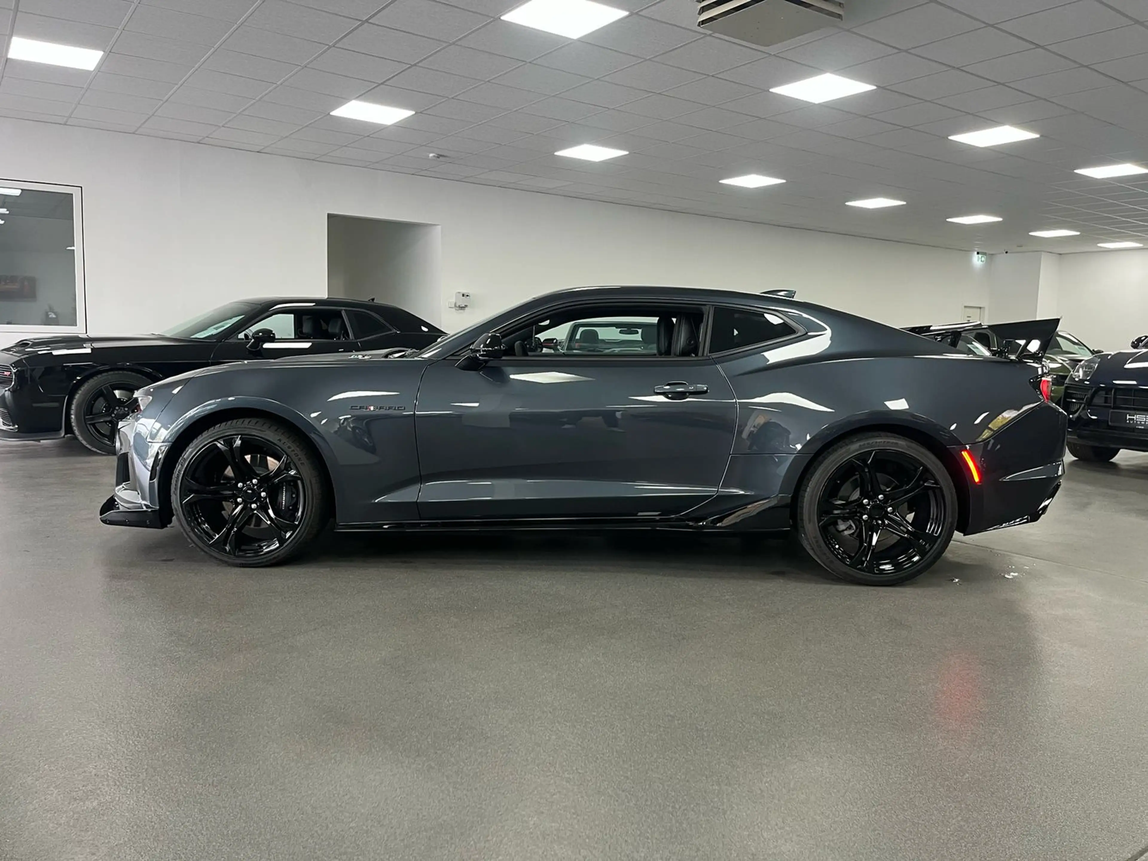 Chevrolet Camaro SS 6,2l V8 / ZL1 /SHZ/ Recaro/ LED/ Apple — photo 6