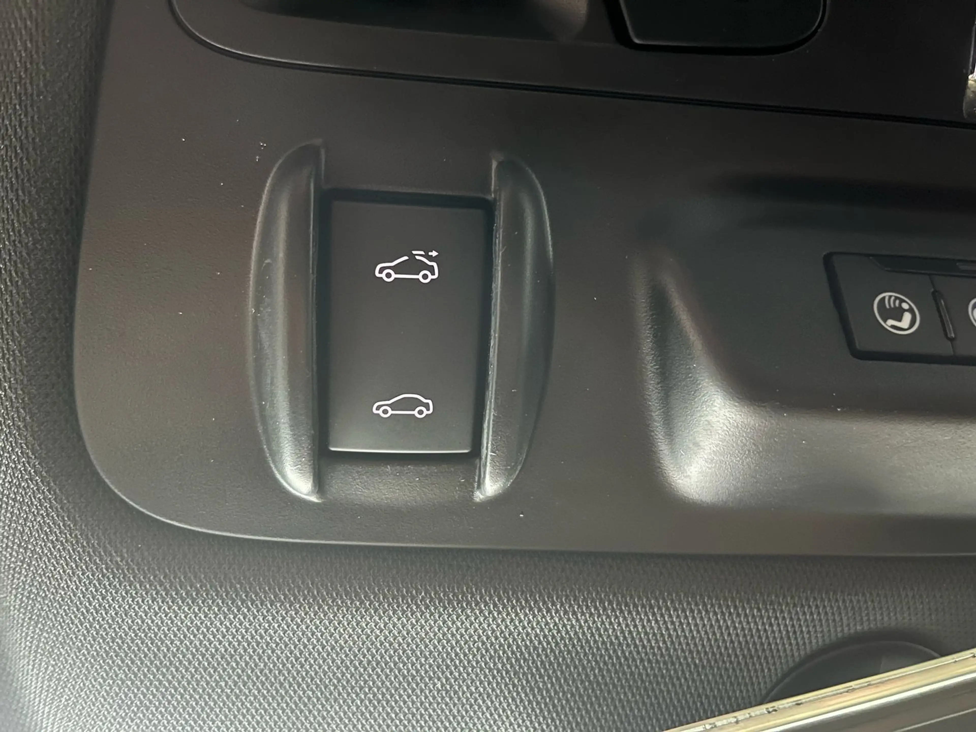 Chevrolet Camaro SS 6,2l V8 / ZL1 /SHZ/ Recaro/ LED/ Apple — photo 24
