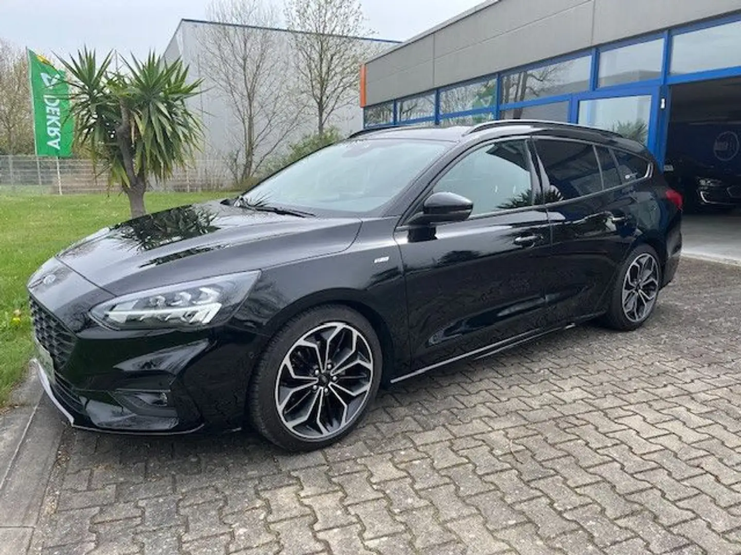 Ford Focus Turn. ST-LineKameraACC LED Winterpaket AHK Schwarz - 1