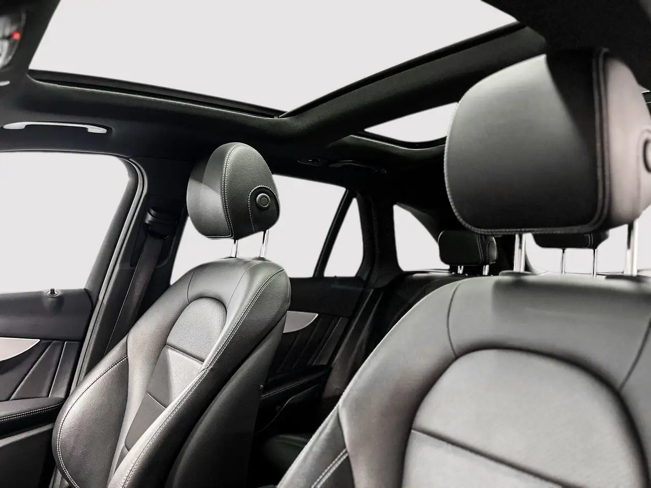 Mercedes-Benz GLC снимка Mercedes-Benz GLC