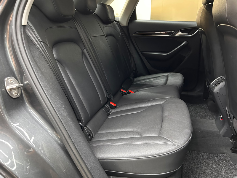 Audi Q3 2.0 TFSI Quatt LEDER+SHZ+NAVI+KAMER+TEMP+AHK+ — photo 11