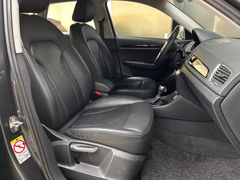 Audi Q3 2.0 TFSI Quatt LEDER+SHZ+NAVI+KAMER+TEMP+AHK+ — photo 9