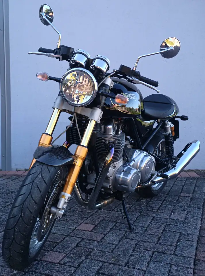 Norton Commando